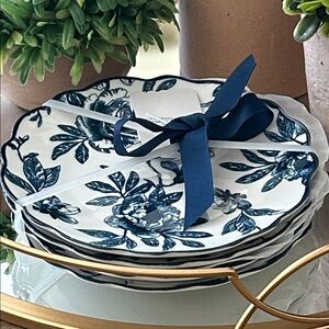 NEW! Vintage Inspired Elegant Blue & White Floral Roses Toile Plate Set